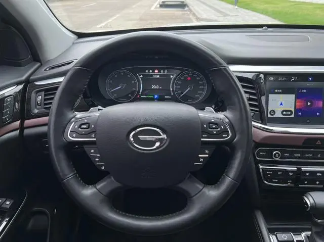 GAC Trumpchi GS8 320T two-wheel drive luxury Zhilian Edition 7 seats