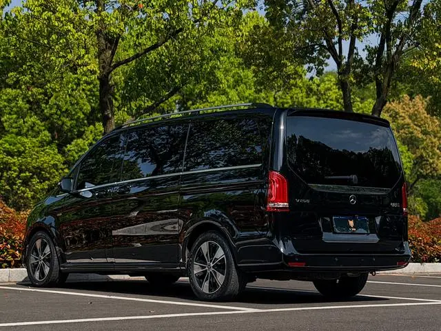 Mercedes-Benz Mercedes-Benz V-class V 260 Premium Edition