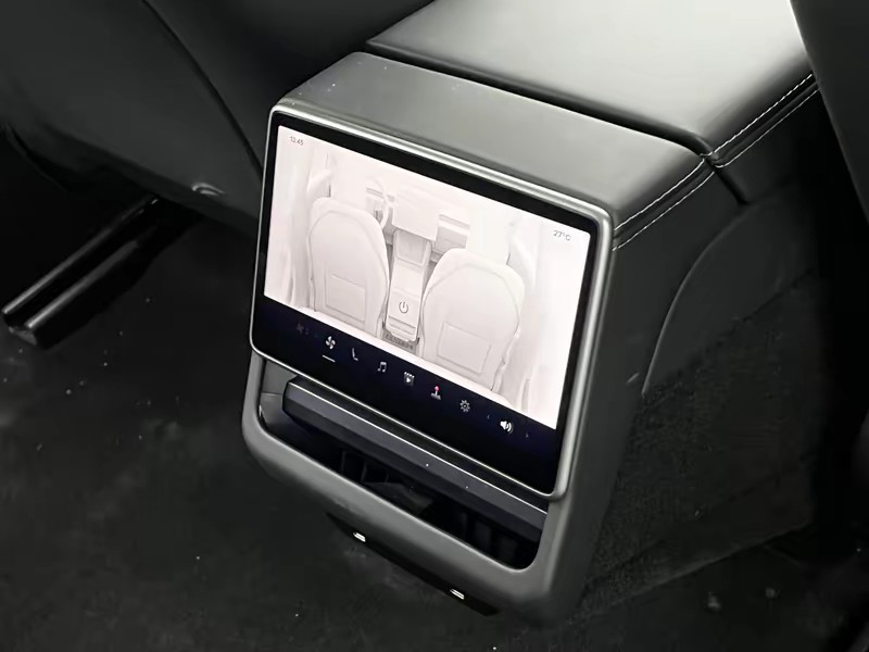 Tesla Model 3 2025
