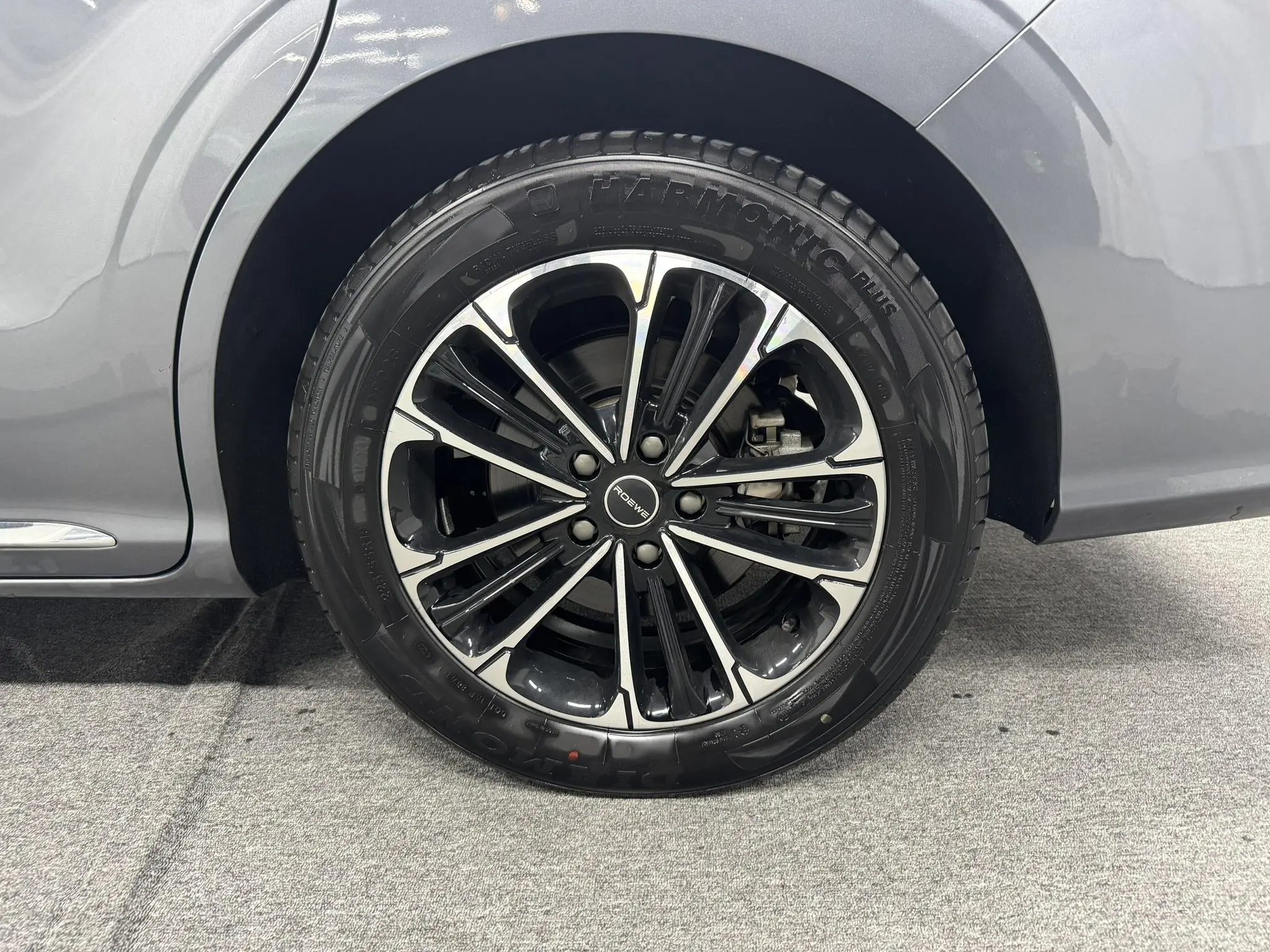 Roewe Roewe iMAX8 400TGI Supreme Series Extreme Edition