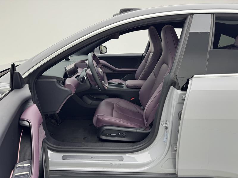 NIO NIO ET5 2024