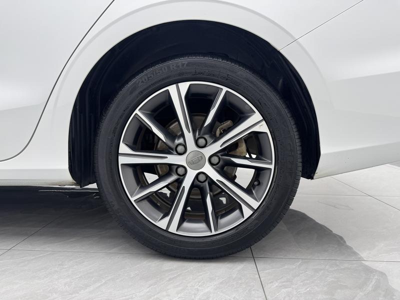 Geely Emgrand 2022