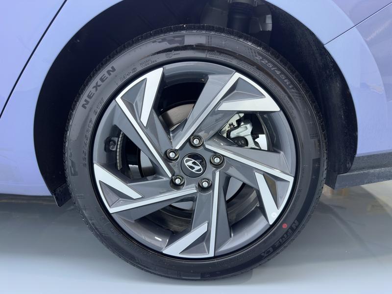 Hyundai Elantra 2023