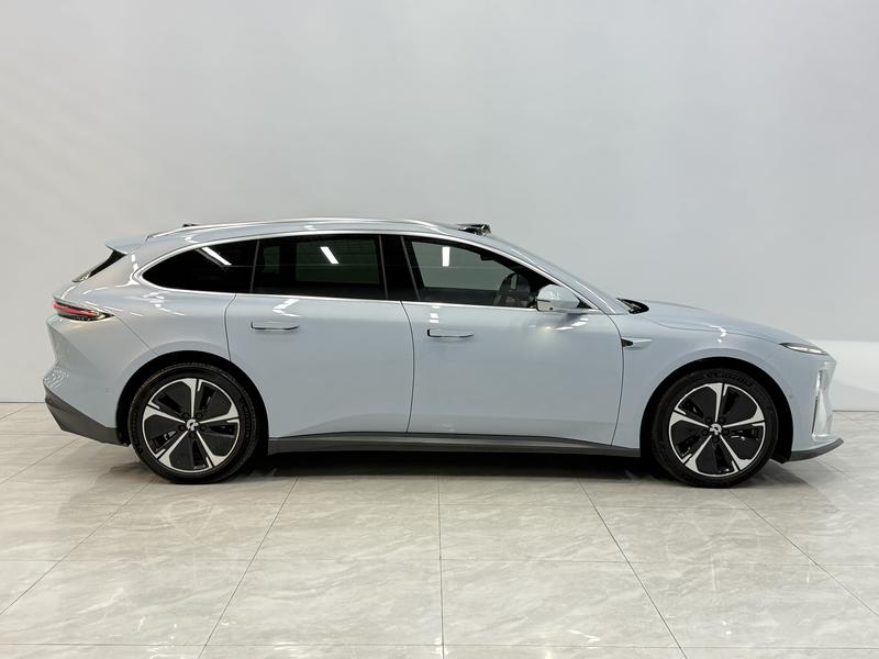 NIO NIO ET5 Touring 2024