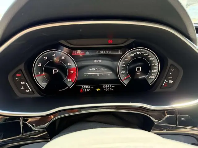 Audi Audi Q3 35 TFSI fashion and elegant