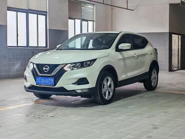 Nissan Qashqai 2.0 L XV Smart Edition