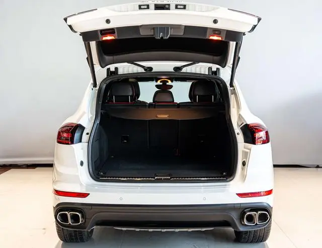 Porsche Cayenne Cayenne Turbo 4.8T