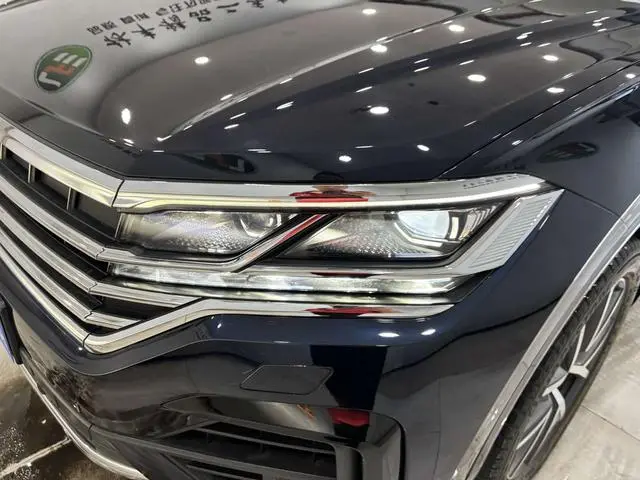 Volkswagen Touareg 3.0 TSI Ruixiang Edition Classic Sports Suit