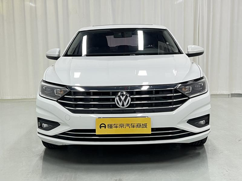 Volkswagen Sagitar 2021