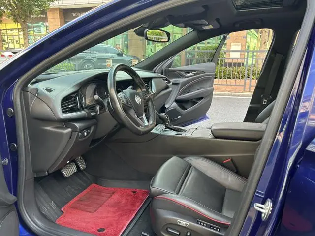 Buick Regal GS 28T Premium type