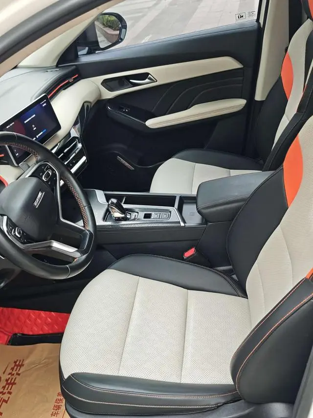 Haval Haval Red Rabbit Exciting Version 1.5T Silver Rabbit