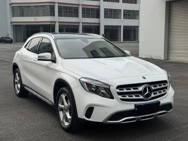 Mercedes-Benz Mercedes-Benz GLA GLA 200 dynamic type
