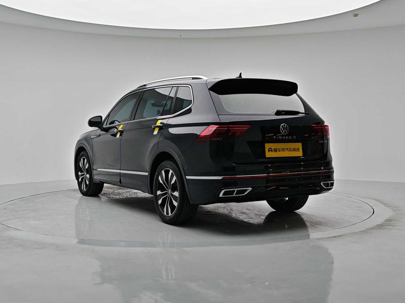 Volkswagen Tiguan L 2023