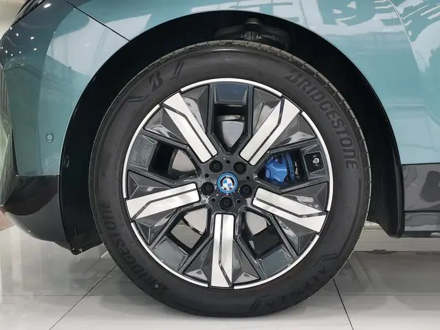 BMW BMW iX M60