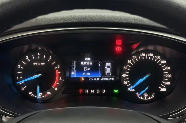 Ford Mondeo EcoBoost 180 fashion type