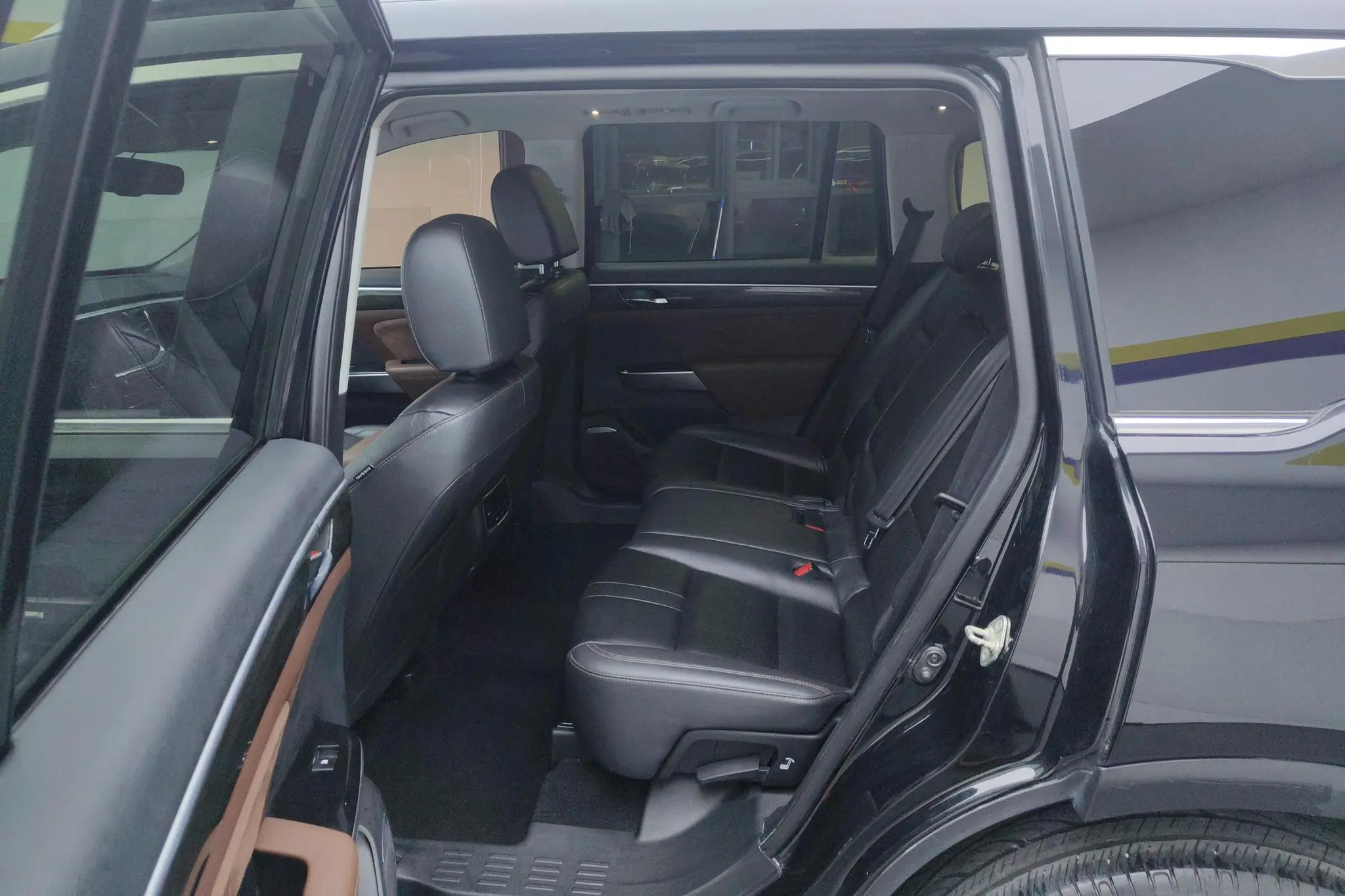 GAC Trumpchi GS8 320T two-wheel drive luxury Zhilian Edition 7 seats