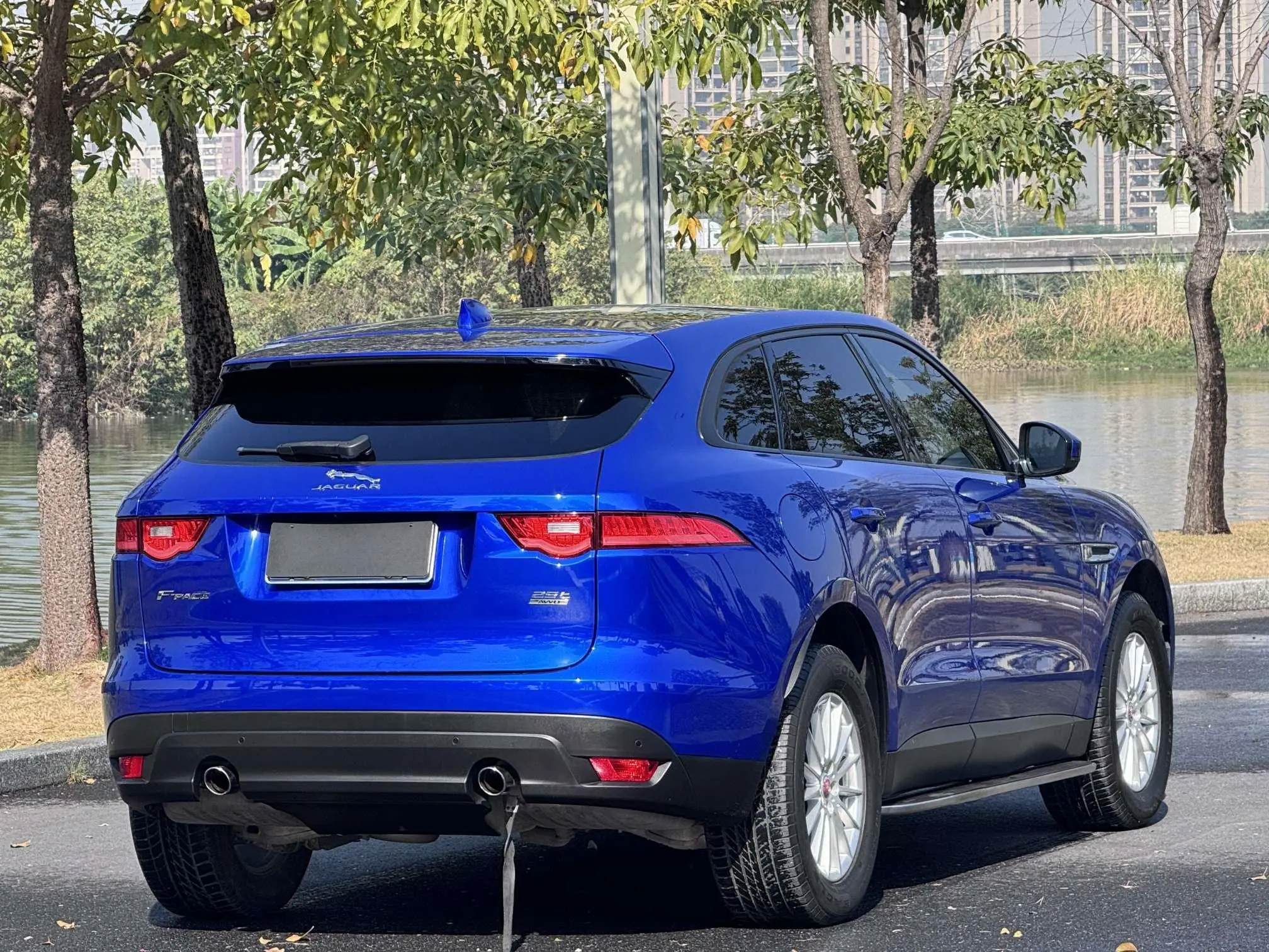 Jaguar Jaguar F-PACE 2.0T four-wheel drive R-Sport sports version