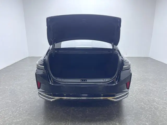 Dongfeng Fengshen Yi Hyun MAX 1.5T Super Cool Trendy Dad Version