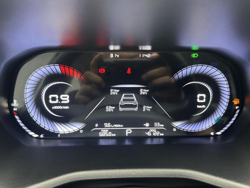 Geely Emgrand 2022