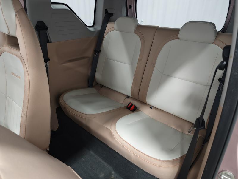 Geely Galaxy panda 2023