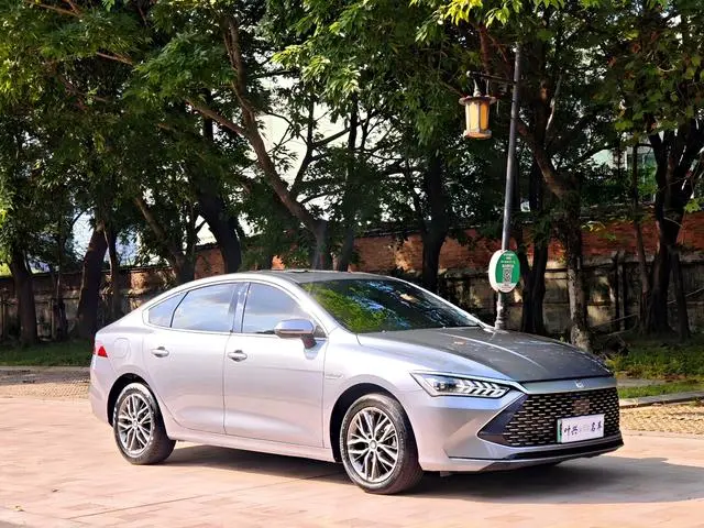 BYD Qin PLUS DM DM-i 55KM flagship type