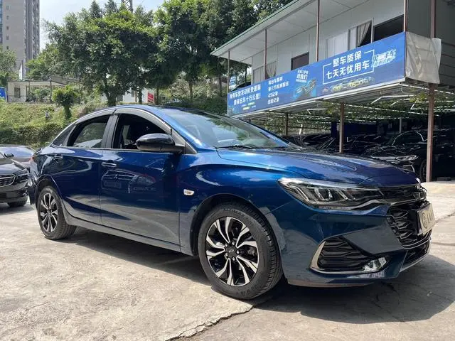 Chevrolet Cruze RS 330T Automatic Fun Version