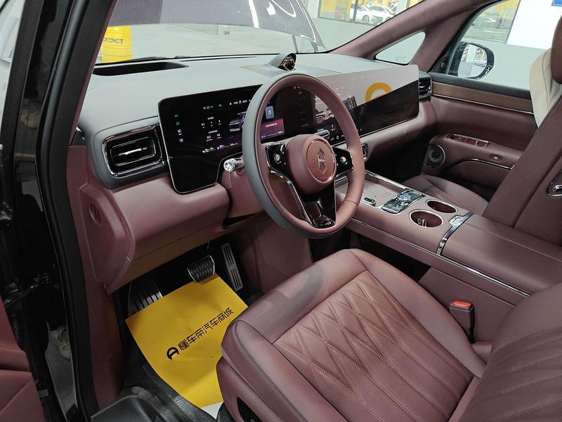Luxeed Zhijie V9 2026