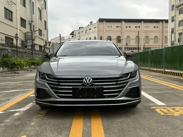 Volkswagen Volkswagen CC Hunting vehicle 380TSI Hunting Heart Edition