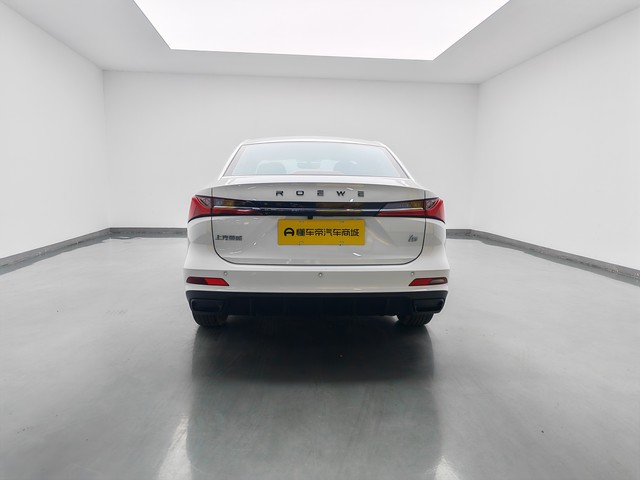 Roewe Roewe i5 2023