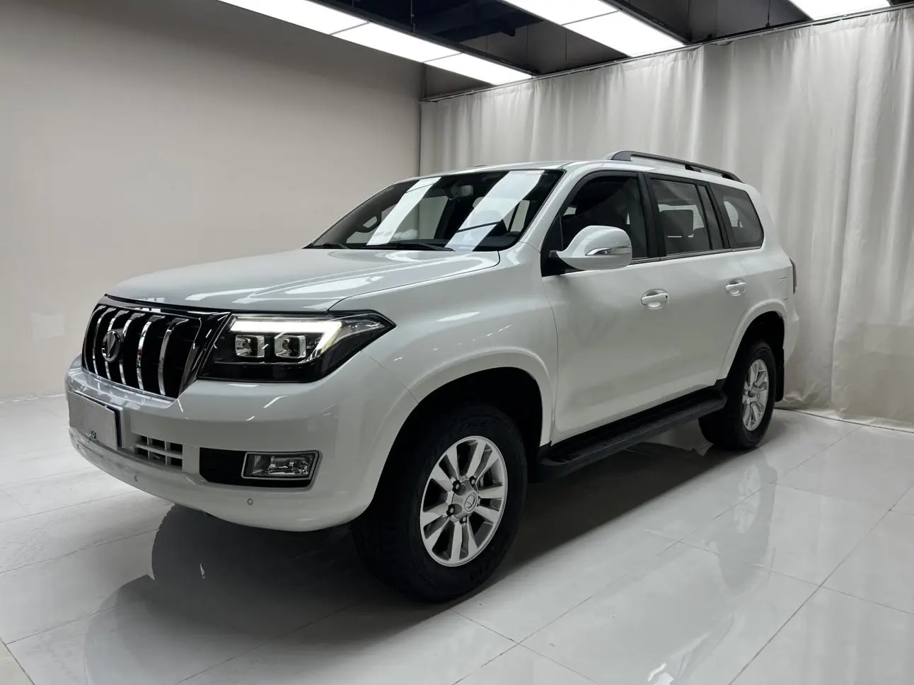 CHTC Hengtian L4600 4.6L V8 Pilot Version