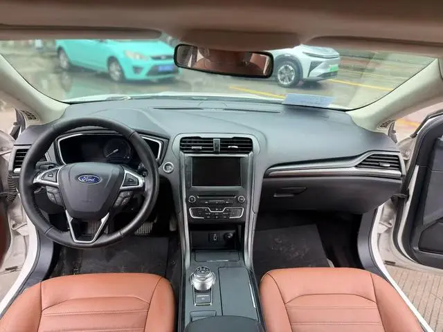 Ford Mondeo EcoBoost 180 Cognac Special Edition