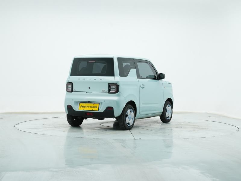 Geely Galaxy panda 2023