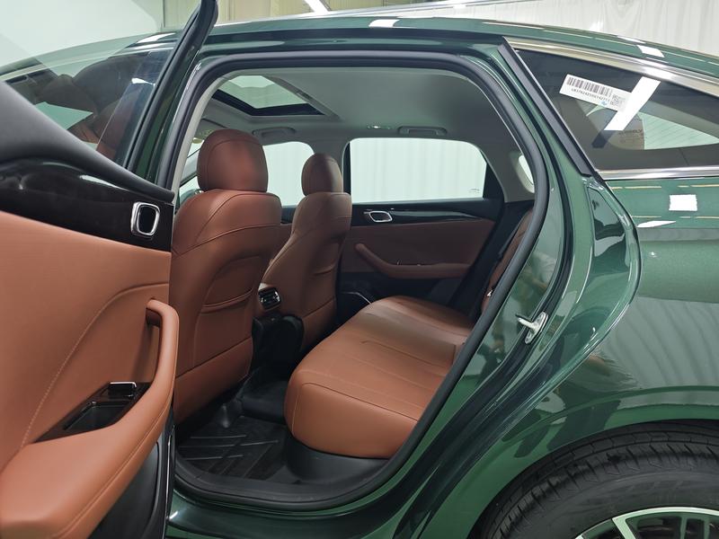 Geely Emgrand 2026