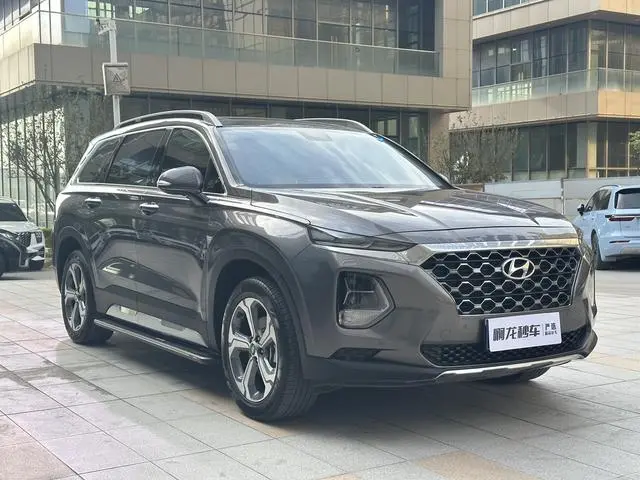 Hyundai Shengda 380 TGDi GLS automatic two-wheel drive deluxe Edition