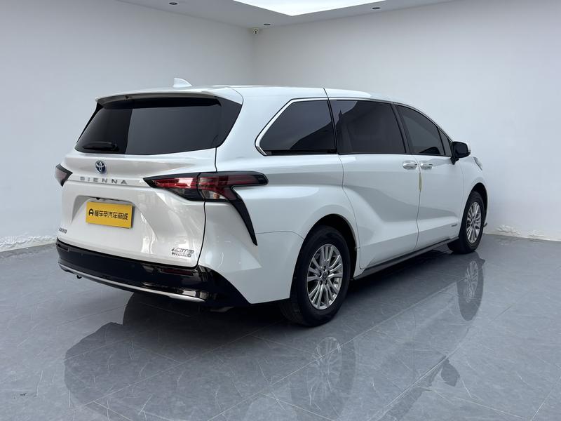 Toyota Sienna 2021