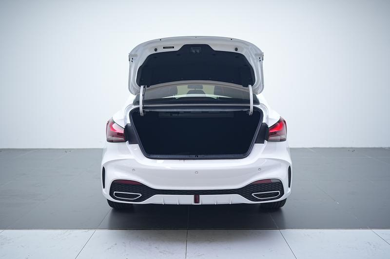 MG MG5 2025