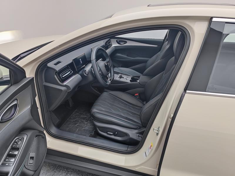 BYD Seal 06DM 2025