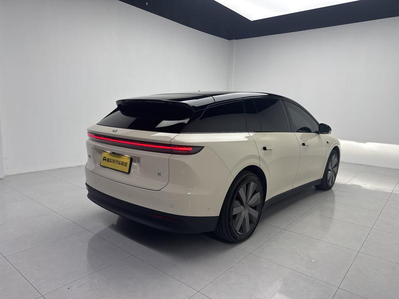 Li Auto Ideal i6 2025