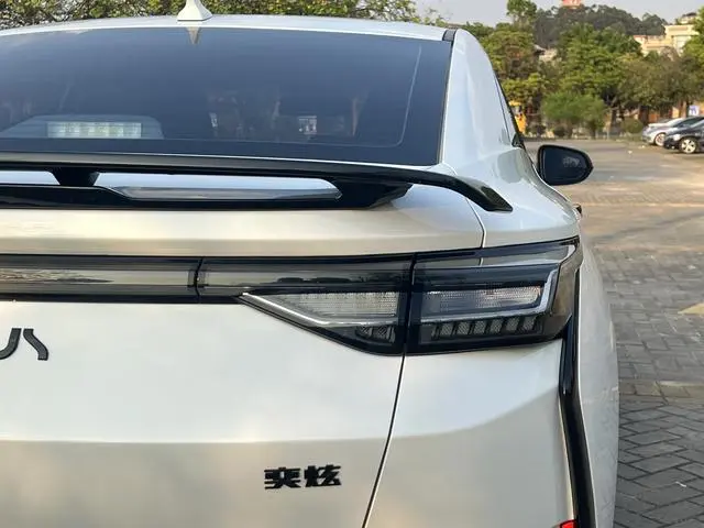 Dongfeng Fengshen Yi Hyun 1.5L automatic speed version