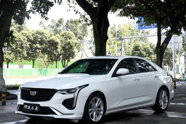 Cadillac Cadillac CT4 28T fashion type