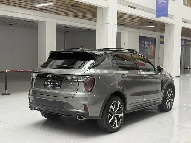 LYNK & CO Lynk 01 2.0TD four-wheel drive Halo
