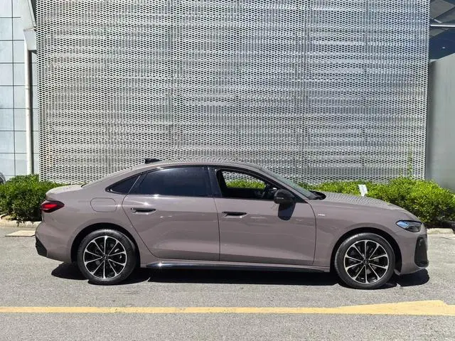 Audi Audi A5L 2.0T Sports Edition Plus