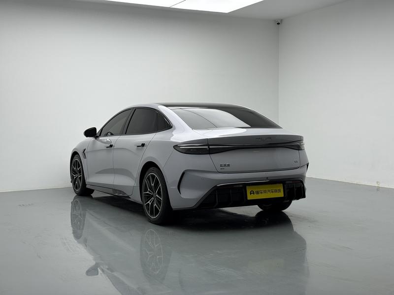 BYD seal 2025
