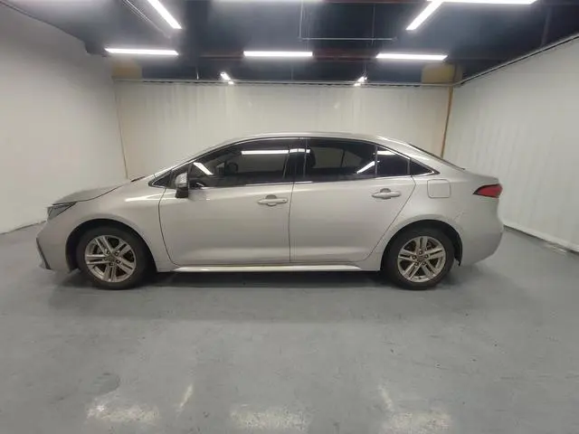 TOYOTA Ling Shang 2.0L Leading version