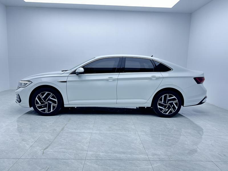 Volkswagen Sagitar 2023