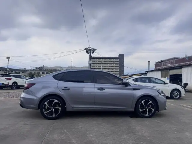 MG MG6 1.5T automatic tide-leading smart version