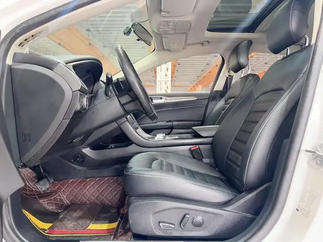 Ford Mondeo EcoBoost 180 fashion type