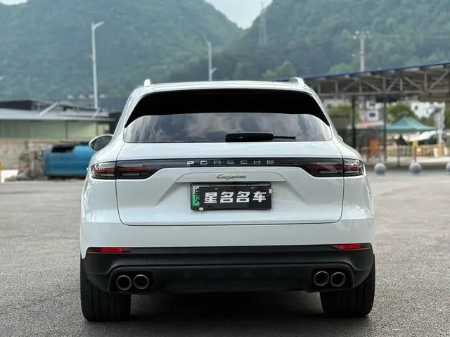 Porsche Cayenne E-Hybrid Cayenne E-Hybrid 2.0T
