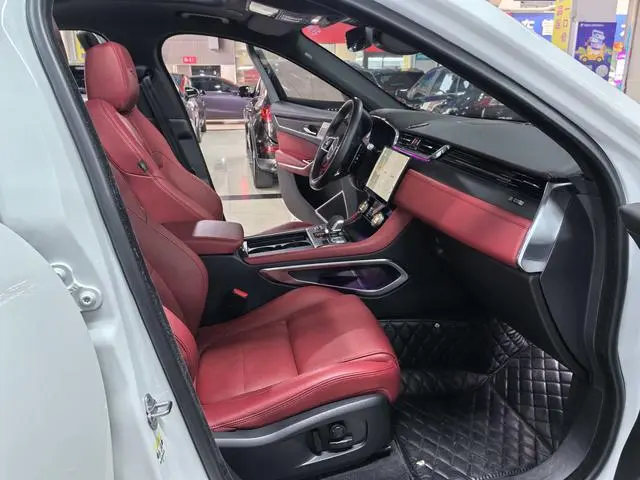 Jaguar Jaguar F-PACE P250 R-Dynamic BLACK