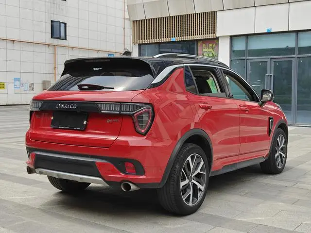 LYNK & CO Lynk 01 2.0T four-wheel drive Jin Pro version
